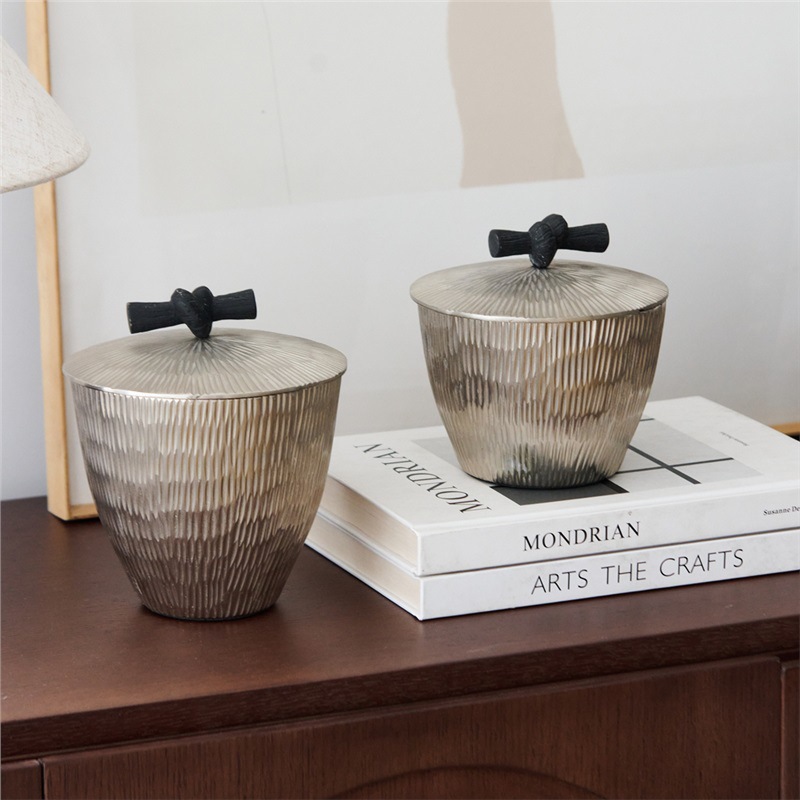 Decor Lighting India - Pot de rangement en argent texturé