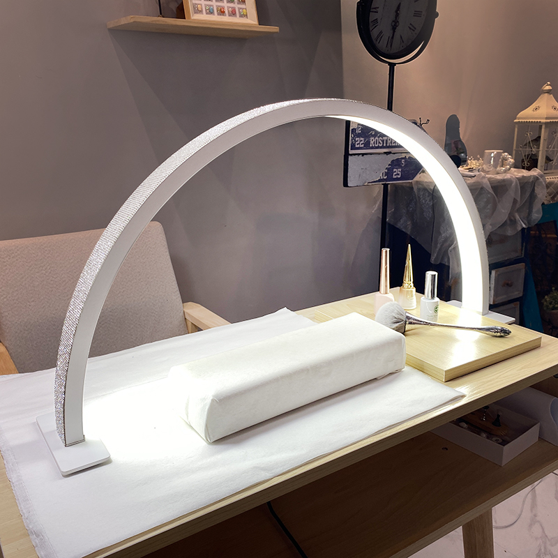 Lampe LED demi-lune pour ongle - Led Moon Lamp avis et prix
